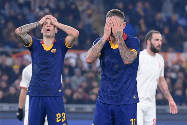 UFC热身赛焦点战：粤西麒麟队强势横扫河套旋风队，新星闪耀。锋线火力回暖